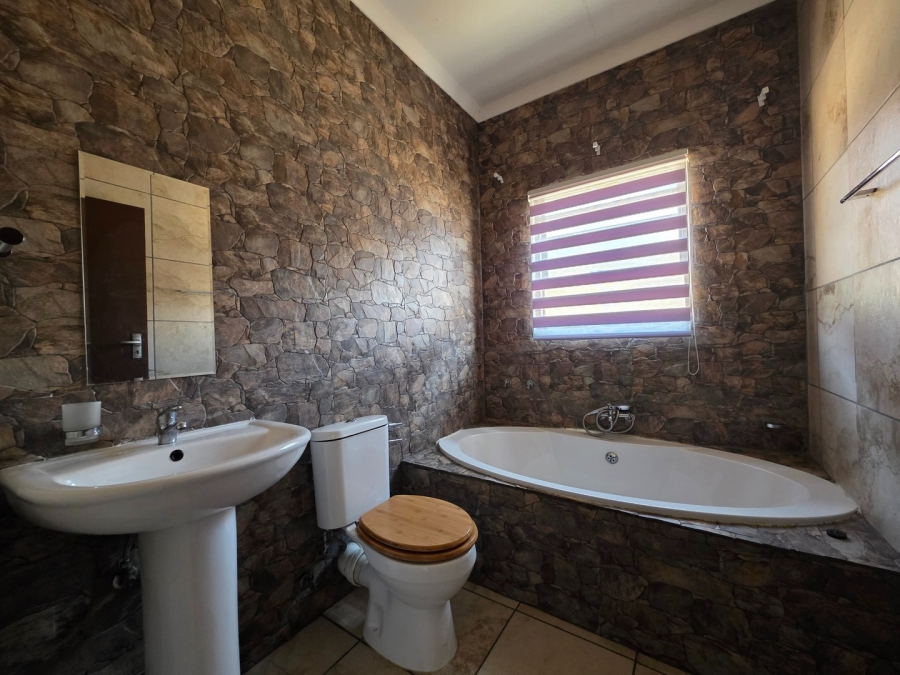 3 Bedroom Property for Sale in Waterkloof East North West